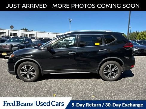 Certified 2020 Nissan Rogue SV w/ Premium Package AWD/4WD image 4