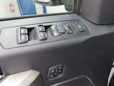 Used 2022 Ford F350 Lariat w/ Tremor Off-Road Package image 57