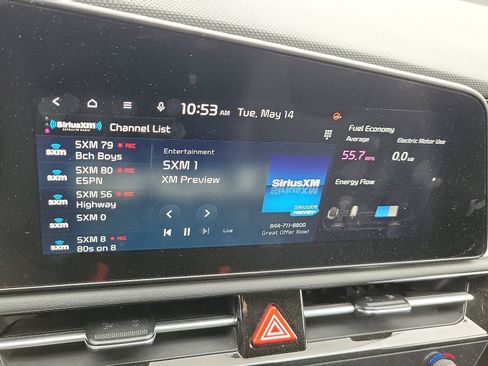 Used 2024 Kia Niro SX image 16