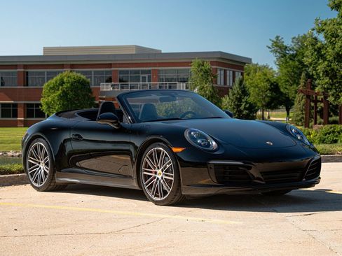 Used 2018 Porsche 911 Carrera 4S image 7