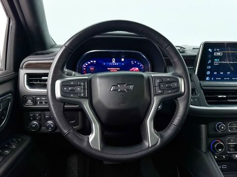 Used 2022 Chevrolet Tahoe Z71 w/ Luxury Package image 4