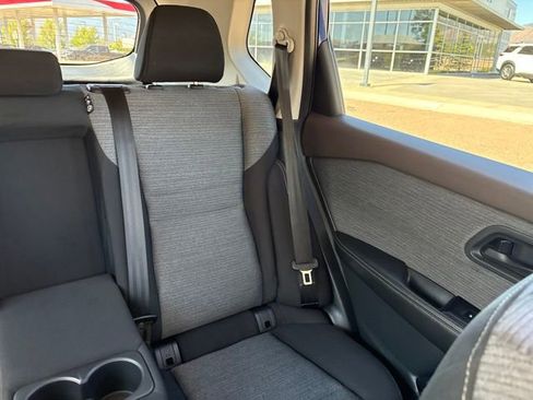 Used 2021 Nissan Rogue S AWD/4WD image 16