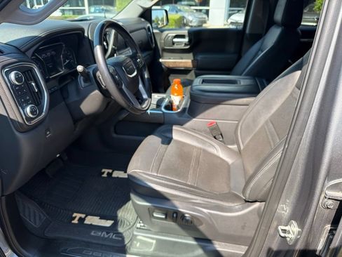 Used 2020 GMC Sierra 1500 Denali w/ Technology Package AWD/4WD image 4