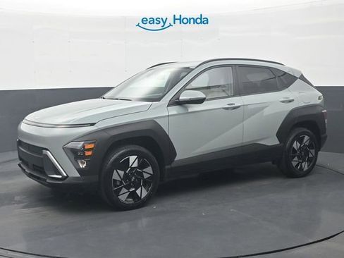 Used 2024 Hyundai Kona SEL w/ Convenience Package AWD/4WD image 4
