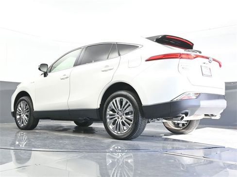 Used 2021 Toyota Venza Limited w/ Advanced Technology Package image 24