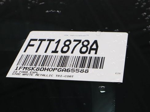 Used 2023 Ford Explorer XLT w/ Equipment Group 202A AWD/4WD image 37