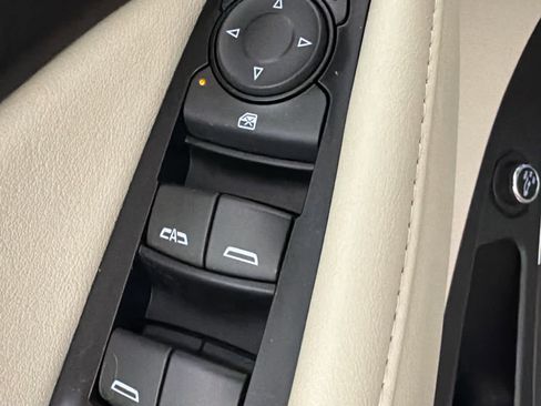 Used 2023 Buick Enclave Essence FWD image 24