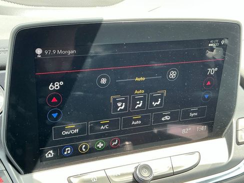 Used 2025 Chevrolet Blazer LT FWD image 21
