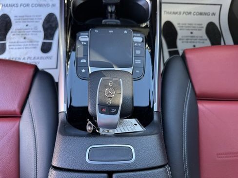 Certified 2021 Mercedes-Benz GLB 250 4MATIC image 16