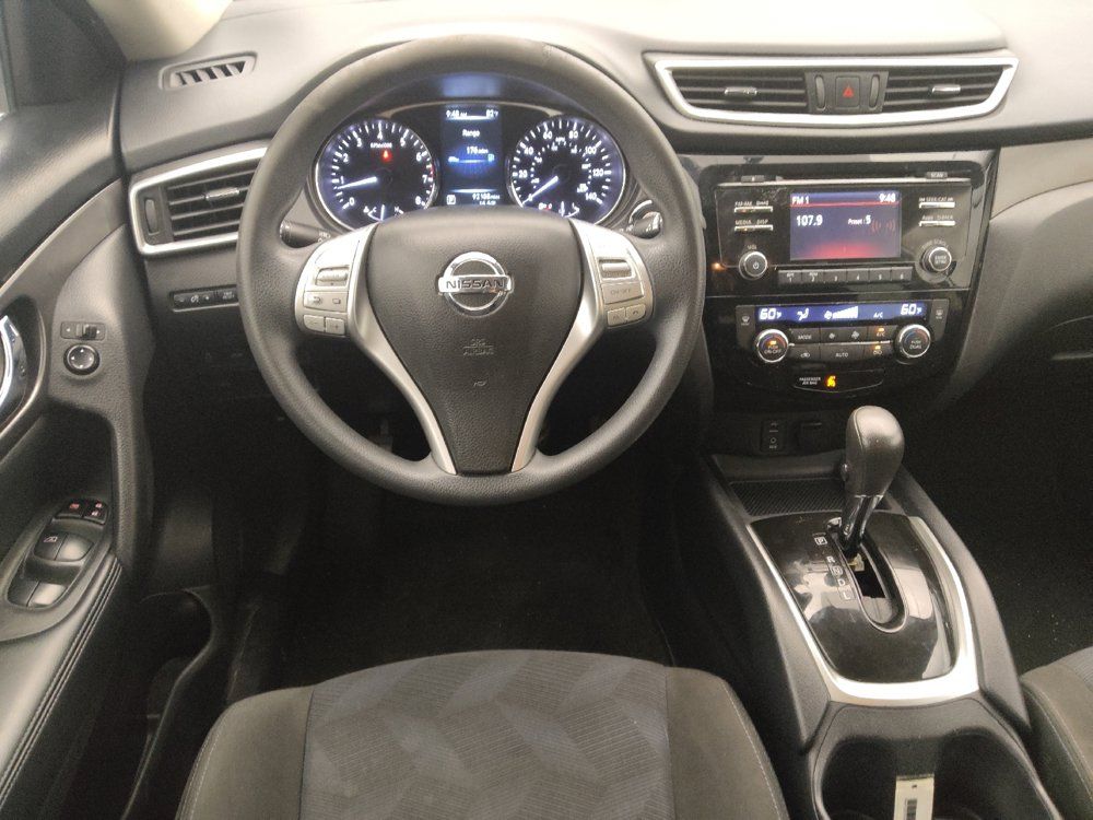 Used 2015 Nissan Rogue SV FWD image 22