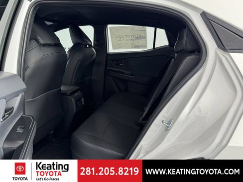 Used 2026 Toyota C-HR AWD/4WD image 6