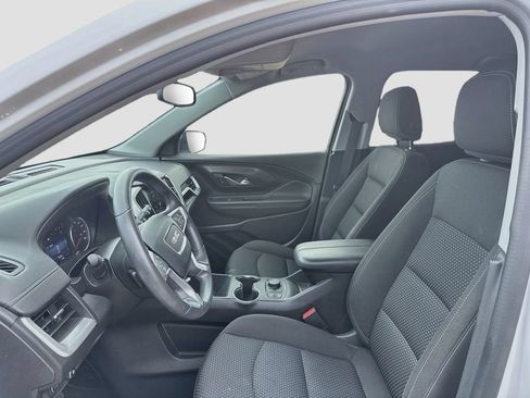 Used 2024 GMC Terrain SLE w/ Driver Convenience Package FWD image 10
