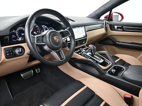 Certified 2021 Porsche Cayenne GTS AWD/4WD image 4