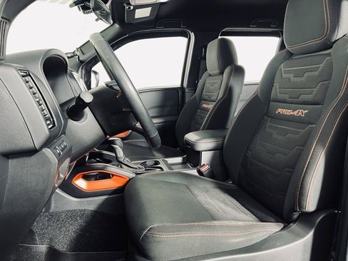 Used 2022 Nissan Frontier PRO-4X w/ Technology Package image 9