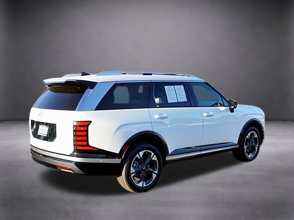 Certified 2026 Hyundai Palisade Limited AWD/4WD image 4