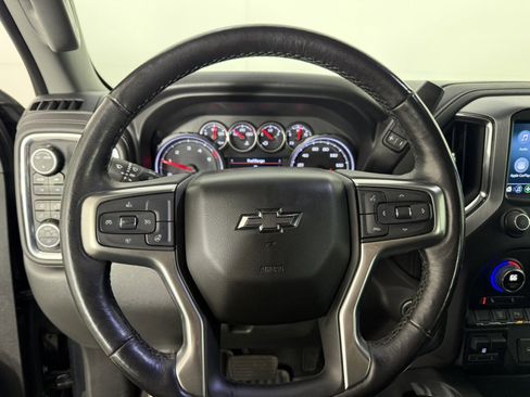 Used 2022 Chevrolet Silverado 2500 LT w/ Midnight Edition image 21