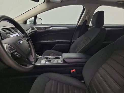 Used 2020 Ford Fusion SE image 17