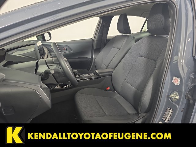 Used 2025 Toyota Prius LE FWD image 22