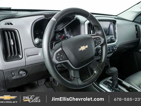 Used 2016 Chevrolet Colorado LT w/ LT Convenience Package RWD image 4