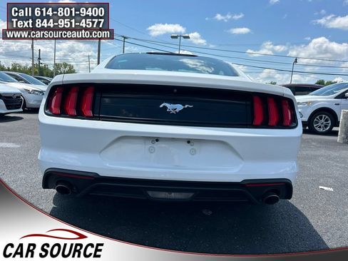 Used 2018 Ford Mustang Coupe RWD image 4