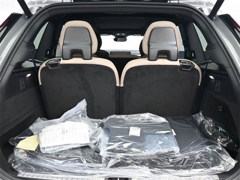 New 2026 Volvo XC90 B6 Plus w/ Protection Package Premier image 10