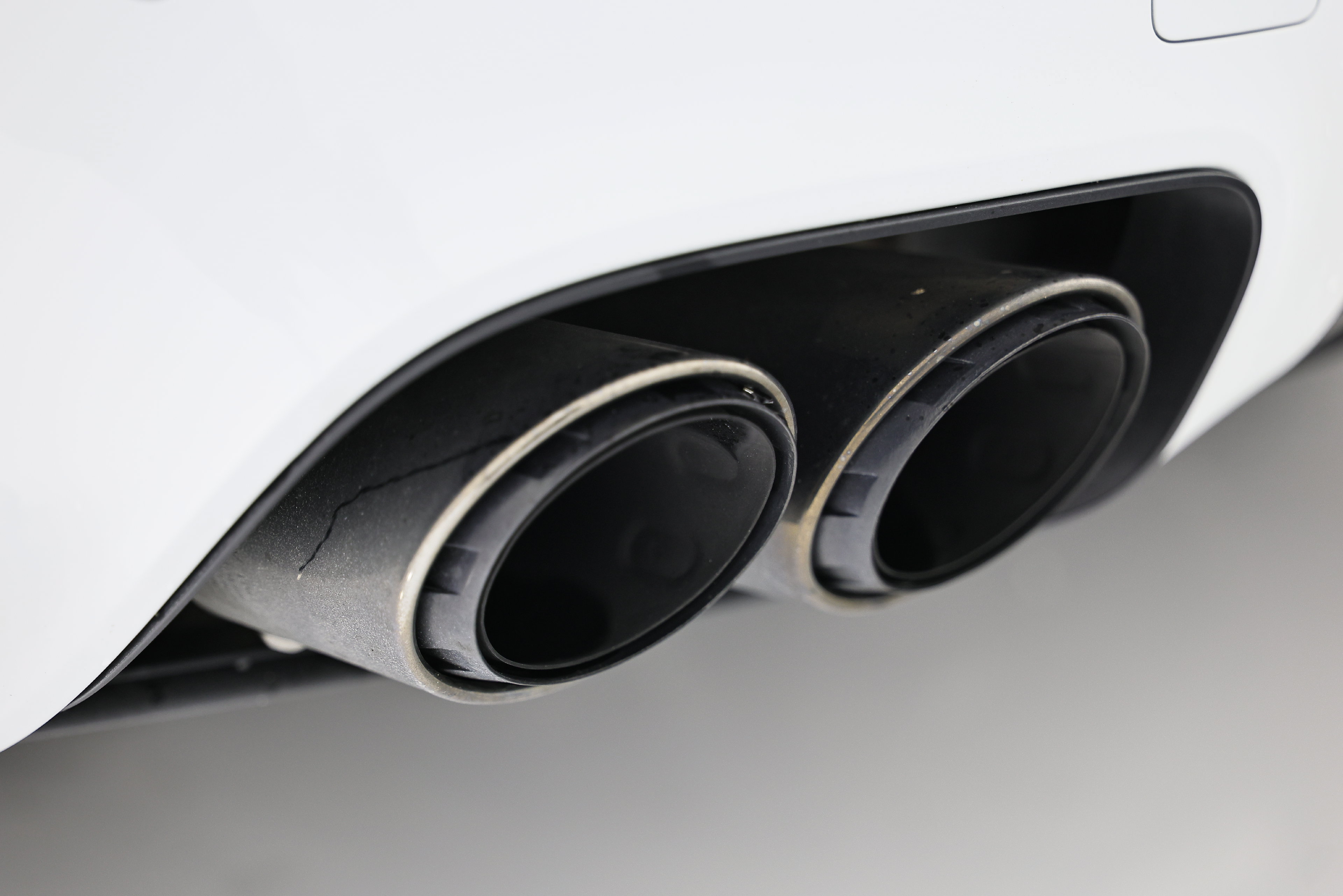 Certified 2025 Porsche Cayenne GTS AWD/4WD image 15