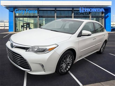Used 2018 Toyota Avalon Limited w/ Protection Package image 4