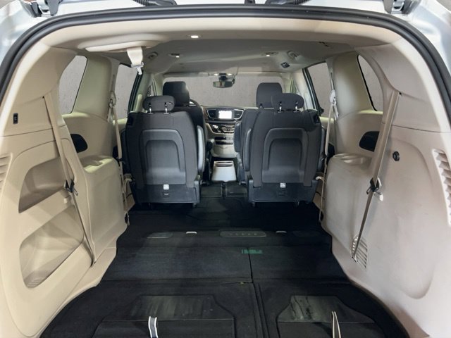 Used 2023 Chrysler Voyager LX FWD image 22