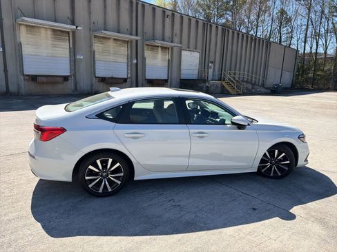 Certified 2024 Honda Civic EX image 11