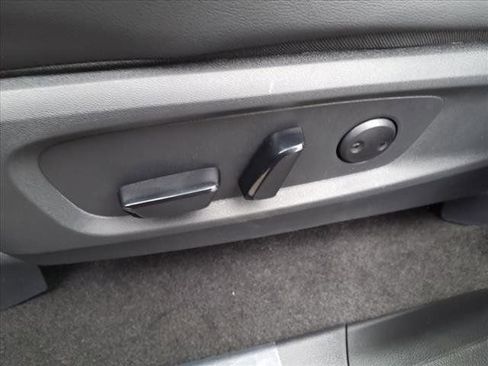 New 2025 Nissan Pathfinder Rock Creek image 27