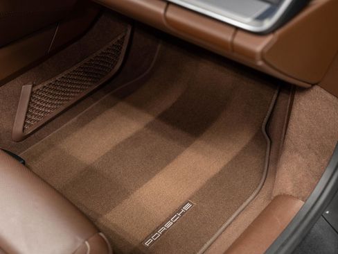 Used 2022 Porsche 911 Targa 4S image 98