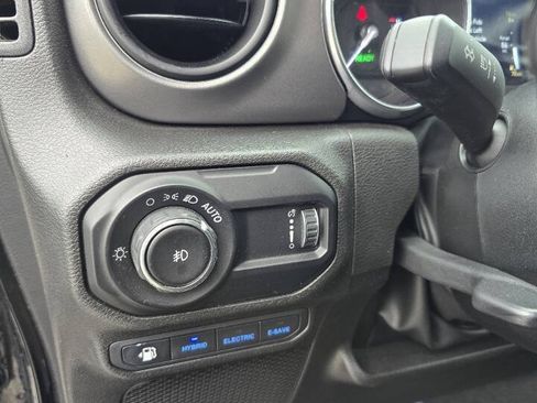Used 2023 Jeep Wrangler Unlimited w/ Cold Weather Group AWD/4WD image 12