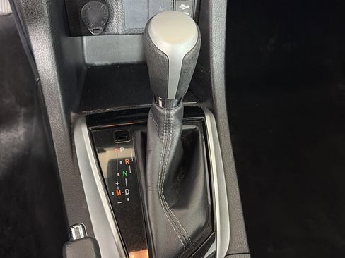 Used 2017 Toyota Corolla SE image 22