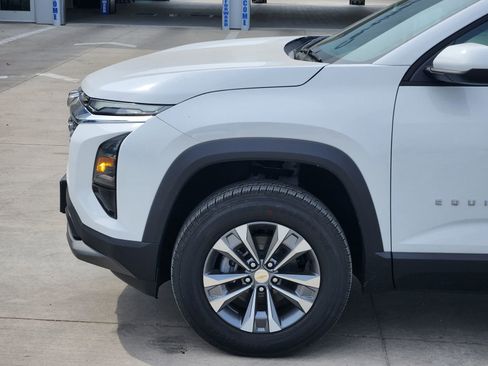 New 2026 Chevrolet Equinox LT w/ Convenience Package II image 9