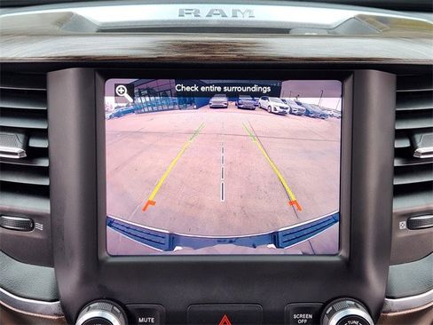 Used 2020 RAM 1500 Laramie image 15