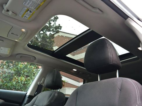 Used 2015 Nissan Murano SV w/ Premium Package FWD image 12