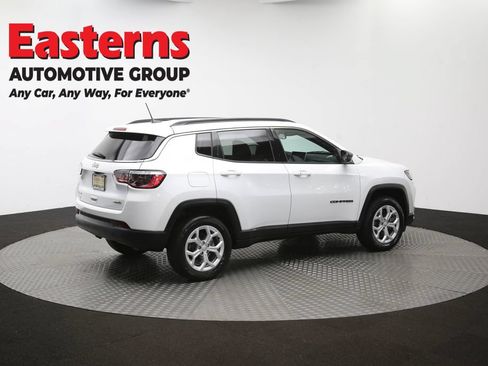 Used 2024 Jeep Compass Latitude AWD/4WD image 37