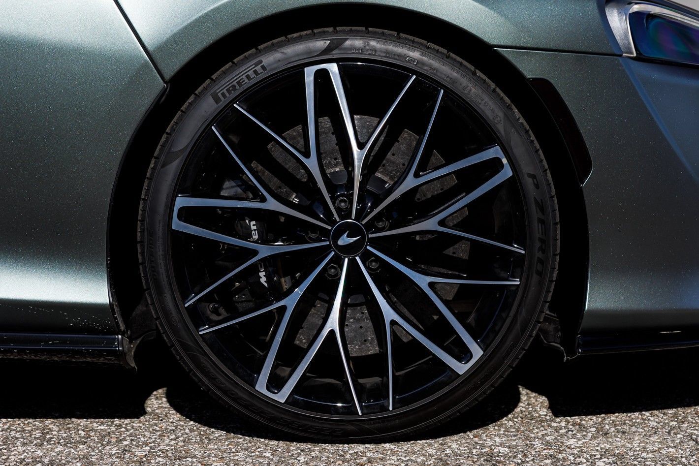 Used 2025 McLaren GTS RWD image 9