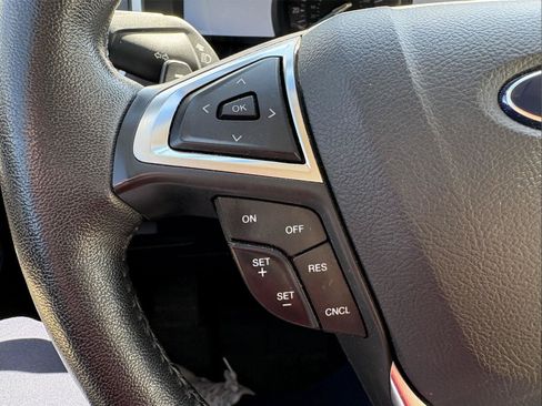 Used 2017 Ford Edge SEL w/ Equipment Group 201A FWD image 16