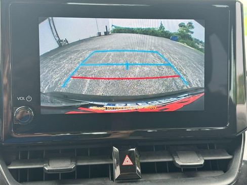 Used 2024 Toyota Corolla LE FWD image 27