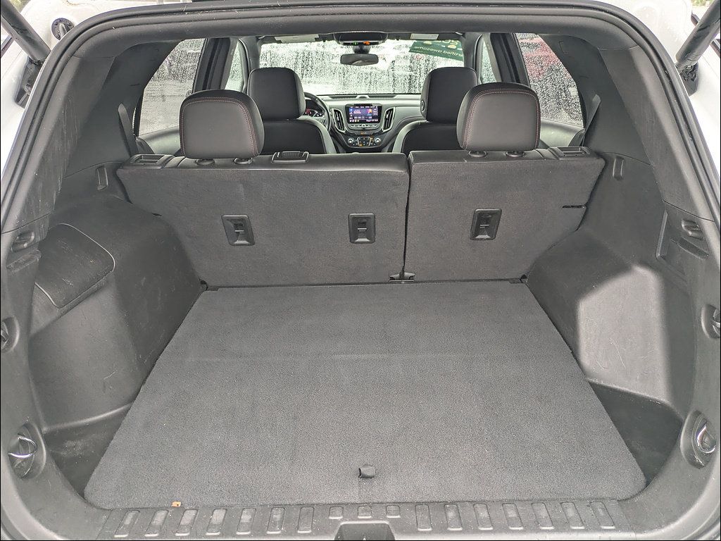 Used 2022 Chevrolet Equinox RS w/ Infotainment Package FWD image 12