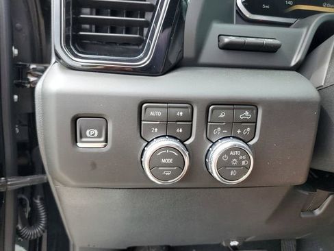New 2026 GMC Sierra 3500 AT4 w/ AT4 Premium Plus Package AWD/4WD image 31