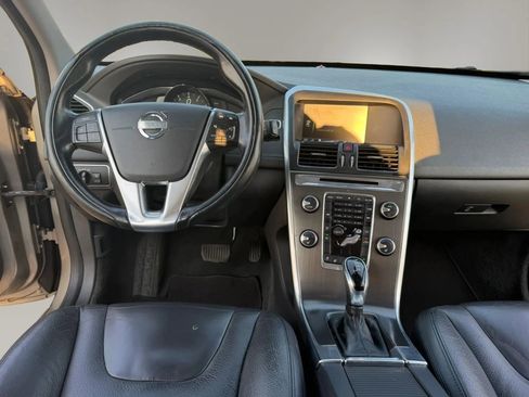 Used 2014 Volvo XC60 3.2 w/ Climate Package AWD/4WD image 9