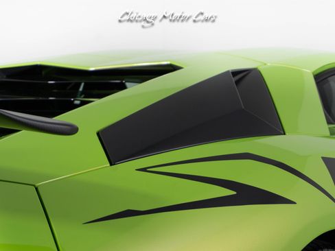 Used 2016 Lamborghini Aventador LP 750-4 Superveloce image 15