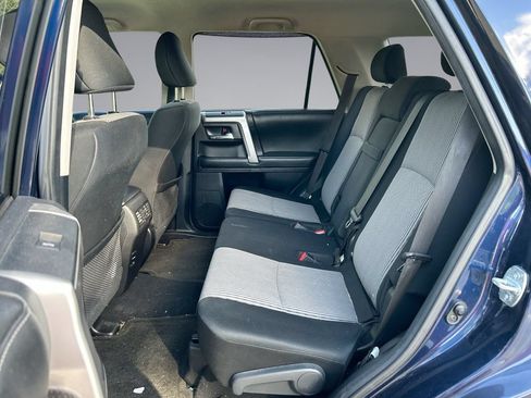 Used 2015 Toyota 4Runner SR5 RWD image 29