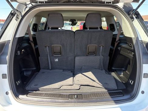 Certified 2023 Jeep Grand Cherokee L Laredo image 7