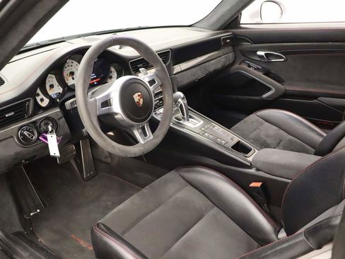 Used 2015 Porsche 911 GT3 RWD image 15