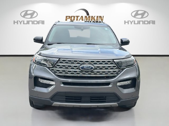 Used 2022 Ford Explorer Limited w/ Equipment Group 301A RWD image 2