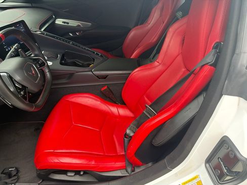 Used 2021 Chevrolet Corvette Stingray Coupe w/ Engine Appearance Package RWD image 5