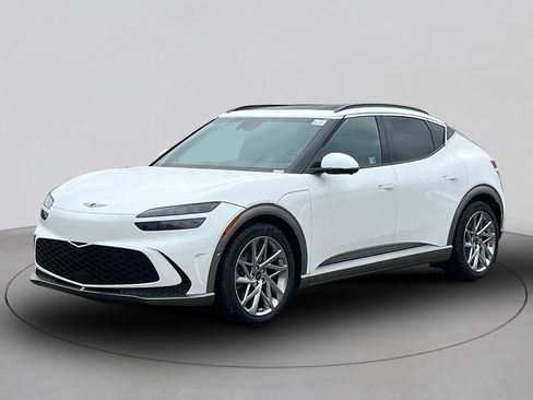 Used 2024 Genesis GV60 Advanced image 3